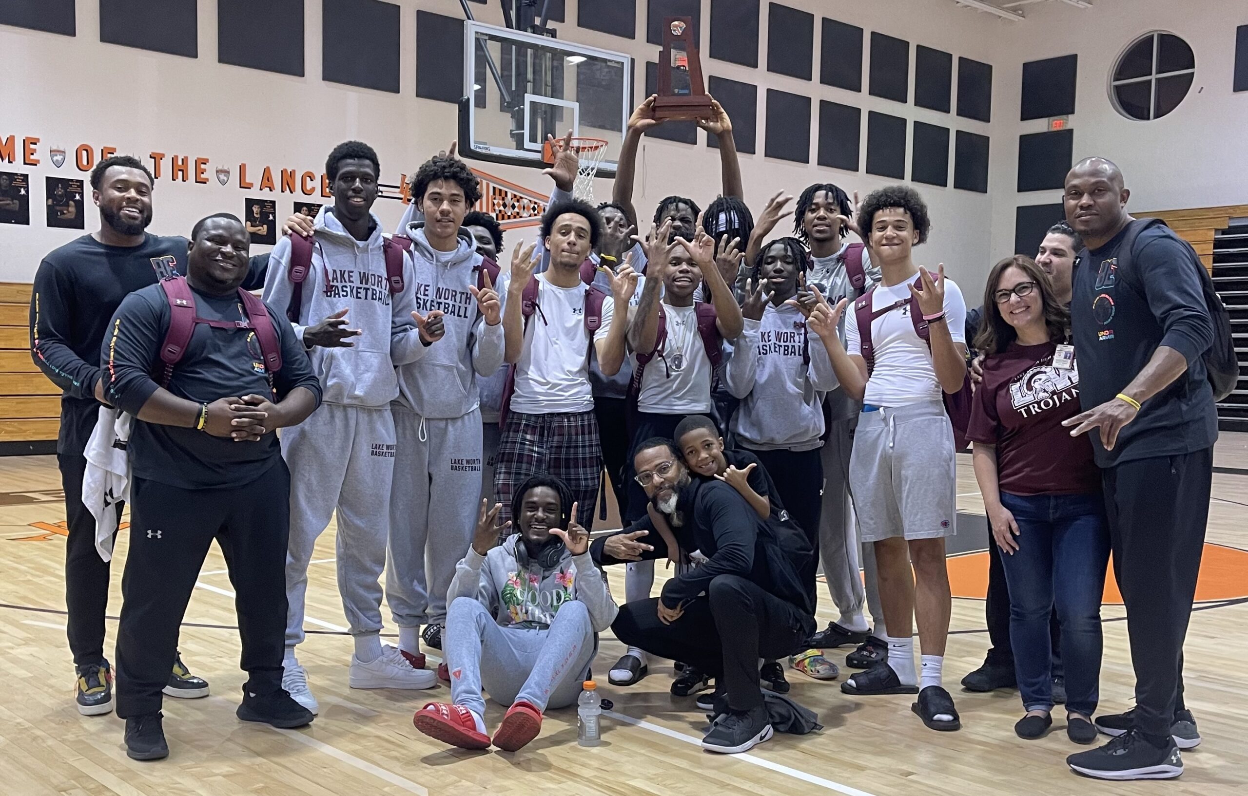 <strong>Buzzer beater: Lake Worth completes comeback to win District 8-7A title</strong>