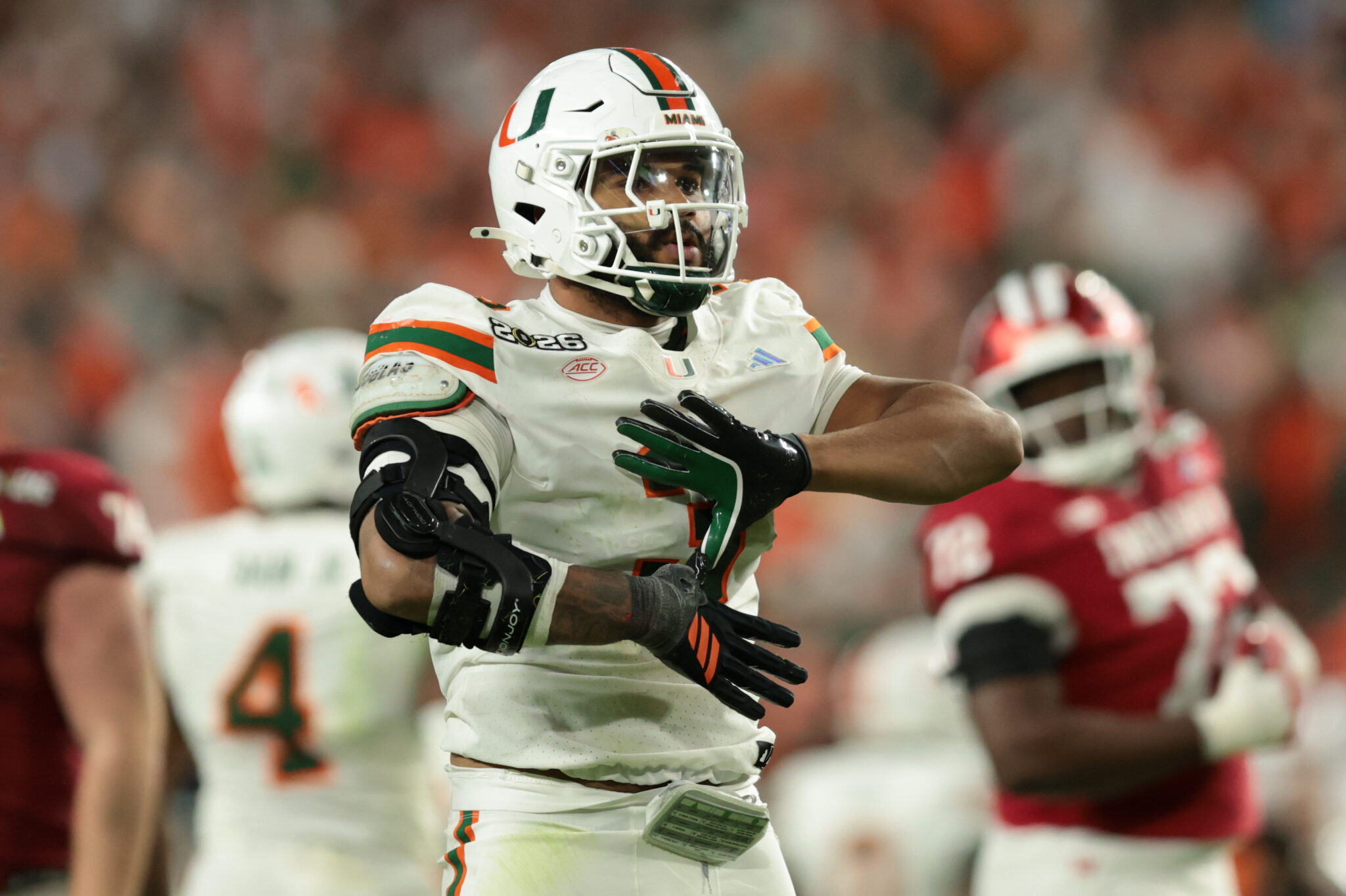 Chargers Select Akheem Mesidor 22nd Overall, Adding Explosive Edge Rusher from Miami in 2026 NFL Draft