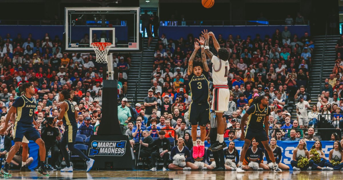 Texas Tech G Jaylen Petty rises for a jumper