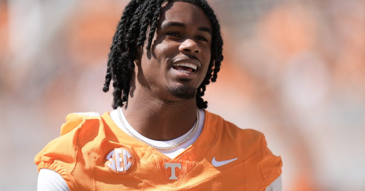 Tennessee defensive back Jermod McCoy (3) before a college football game between Tennessee and UAB at Neyland Stadium in Knoxville, Tenn., on Sept. 20, 2025.